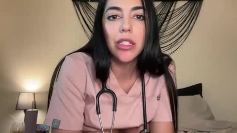 Snapshot of luxcher22 chatting on December 6, 2024, 6:37 am luxcher22 online show from December 6, 2024, 6:37 am