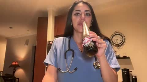 Snapshot of luxcher22 chatting on January 29, 2025, 3:33 am luxcher22 online show from January 29, 2025, 3:33 am