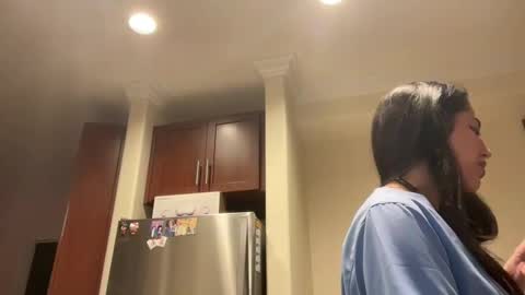 Snapshot of luxcher22 chatting on February 8, 2025, 3:19 am luxcher22 online show from February 8, 2025, 3:19 am