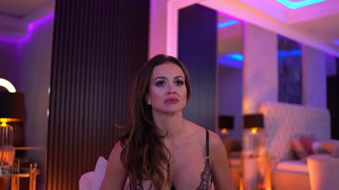 luxennoir online show from May 23, 2026, 10:08 am