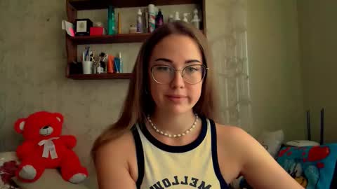 Snapshot of luxie_queen chatting on September 26, 2025, 11:03 am Katie online show from September 26, 2025, 11:03 am