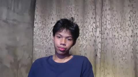 Snapshot of luxirfy_xx chatting on October 12, 2025, 7:02 pm luxirfy online show from October 12, 2025, 7:02 pm