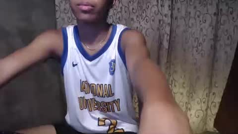 Snapshot of luxirfy_xx chatting on October 14, 2025, 5:36 pm luxirfy online show from October 14, 2025, 5:36 pm