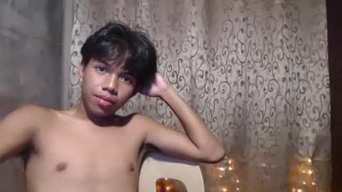 Snapshot of luxirfy_xx chatting on October 24, 2025, 3:14 am luxirfy online show from October 24, 2025, 3:14 am