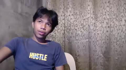 Snapshot of luxirfy_xx chatting on October 30, 2025, 11:44 am luxirfy online show from October 30, 2025, 11:44 am