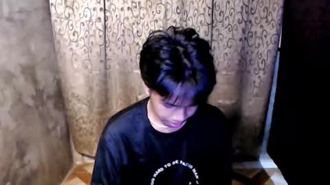 Snapshot of luxirfy_xx chatting on November 5, 2025, 5:24 pm luxirfy online show from November 5, 2025, 5:24 pm