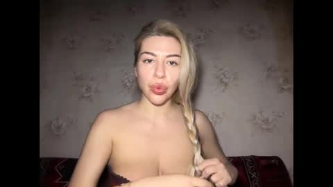 LuxSonyaStar online show from January 31, 2026, 8:40 pm