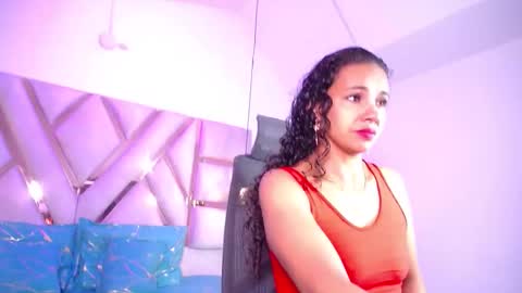 Snapshot of luxurycoupl chatting on October 27, 2025, 3:54 am Lesly And Arnold online show from October 27, 2025, 3:54 am