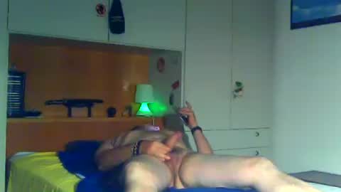luxx72boy online show from July 15, 2026, 3:23 am