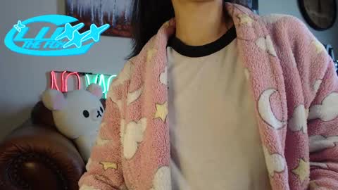 LuxxxTheFox online show from September 9, 2025, 9:03 pm