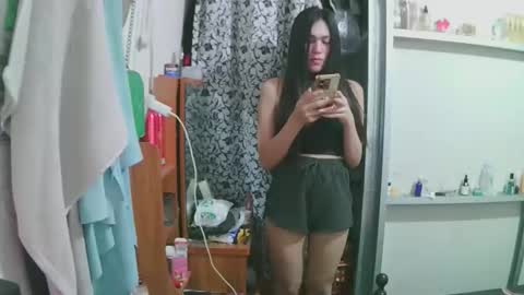 Snapshot of luxy27 chatting on October 29, 2025, 8:16 am nikke online show from October 29, 2025, 8:16 am