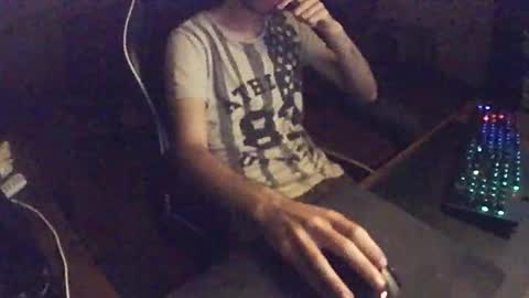 luzandernds online show from June 1, 2026, 11:50 pm