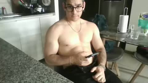 Snapshot of luzardol chatting on November 20, 2025, 9:36 pm luzardol online show from November 20, 2025, 9:36 pm