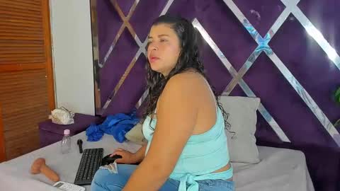 luzenaasm online show from October 6, 2025, 3:59 am