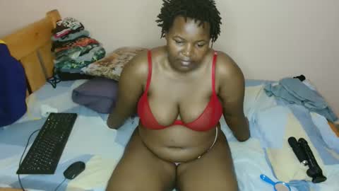 luzremi online show from February 13, 2026, 4:03 pm