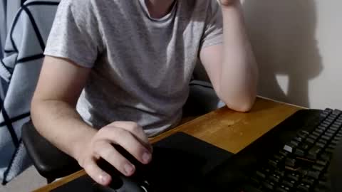 lxgxnd99 online show from March 2, 2025, 2:32 pm