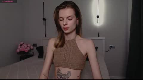 Snapshot of ly_lydia chatting on February 19, 2025, 3:50 am ly lydia online show from February 19, 2025, 3:50 am