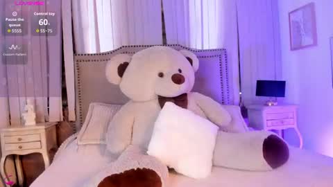 lya_brown online show from July 2, 2026, 12:33 pm