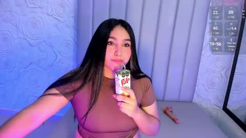 LYA DUBOIS  online show from April 18, 2026, 9:15 pm