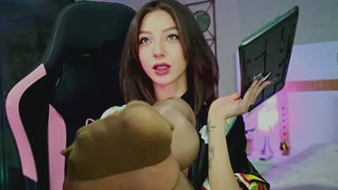 Snapshot of lyahaven chatting on January 25, 2025, 12:26 pm Lya Haven online show from January 25, 2025, 12:26 pm