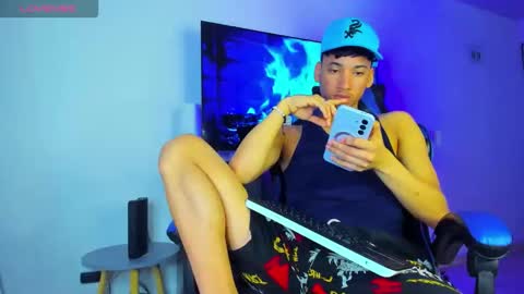 Lyam online show from March 27, 2026, 5:35 am