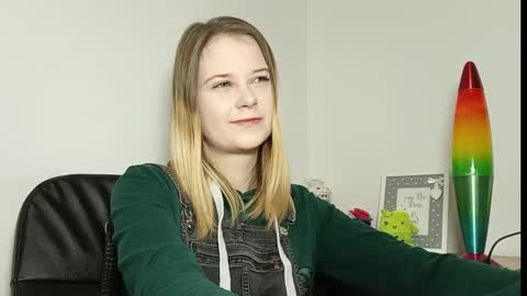 Lydia online show from November 20, 2025, 7:35 pm