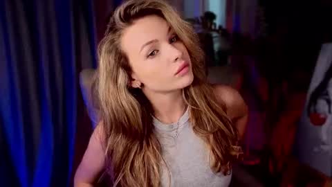 simply Eliza  online show from October 2, 2025, 10:11 am