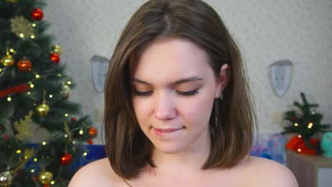 hi im Lyle online show from December 12, 2024, 9:30 am