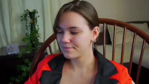 hi im Lyle online show from February 23, 2025, 3:02 am