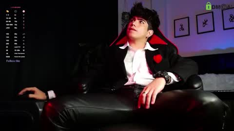 Snapshot of lylebennett_ chatting on February 14, 2026, 1:41 pm Lyle Bennett Freelance Model online show from February 14, 2026, 1:41 pm