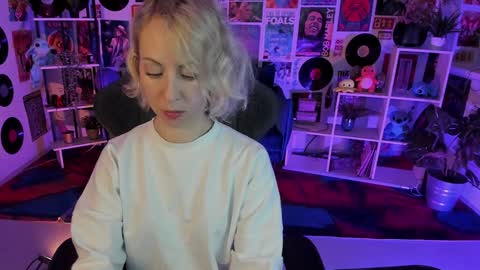 Snapshot of lylithskye chatting on December 10, 2024, 8:19 am Lylith Skye NO NUDE model online show from December 10, 2024, 8:19 am