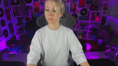 Snapshot of lylithskye chatting on January 29, 2025, 10:37 am Lylith Skye NO NUDE model online show from January 29, 2025, 10:37 am