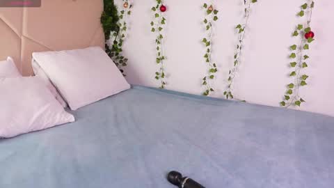 Lyly   online show from December 18, 2025, 5:46 am