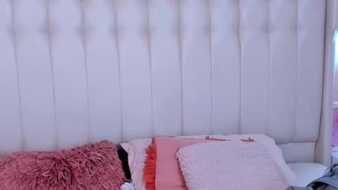 Lyn online show from September 27, 2025, 11:04 am