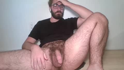 Snapshot of lynchian14 chatting on September 29, 2025, 6:24 pm lynchian14 online show from September 29, 2025, 6:24 pm