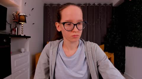 Sara online show from January 21, 2025, 10:51 pm