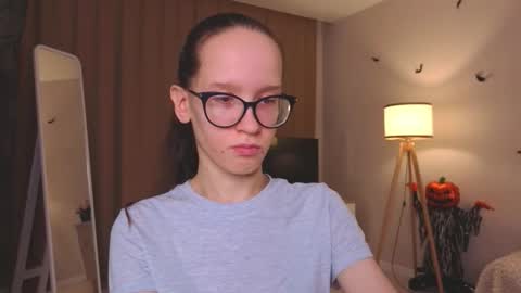 Sara online show from December 3, 2025, 4:16 pm