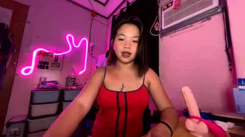 Snapshot of lynieeefck chatting on October 11, 2025, 9:46 pm I am Lyn- DONT FORGET TO FOLLOW ME online show from October 11, 2025, 9:46 pm