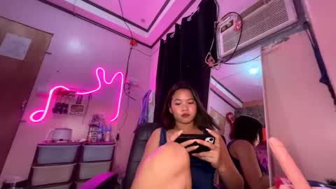 Snapshot of lynieeefck chatting on October 19, 2025, 7:36 pm I am Lyn- DONT FORGET TO FOLLOW ME online show from October 19, 2025, 7:36 pm