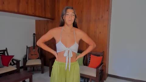 Snapshot of lynn_jackson chatting on November 17, 2025, 4:40 am LYNN online show from November 17, 2025, 4:40 am