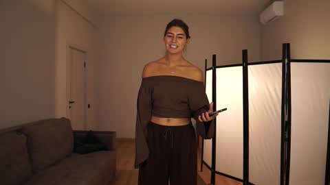 Snapshot of lynn_jackson chatting on January 7, 2026, 6:49 am LYNN online show from January 7, 2026, 6:49 am