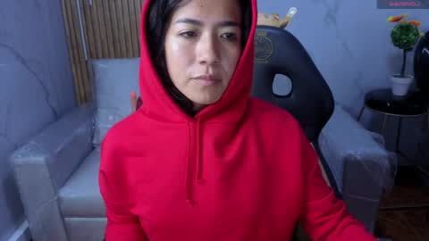 lynn_turner_ online show from April 2, 2026, 12:25 pm