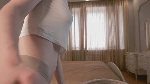 Snapshot of lynnalltop chatting on February 16, 2025, 7:26 am Natasha online show from February 16, 2025, 7:26 am