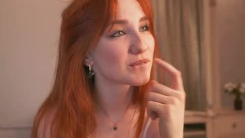 Snapshot of lynnalltop chatting on February 28, 2025, 4:21 am Natasha online show from February 28, 2025, 4:21 am