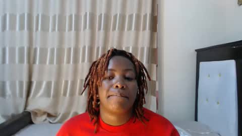 Snapshot of lynnchoco chatting on October 26, 2025, 5:19 pm Lynn online show from October 26, 2025, 5:19 pm