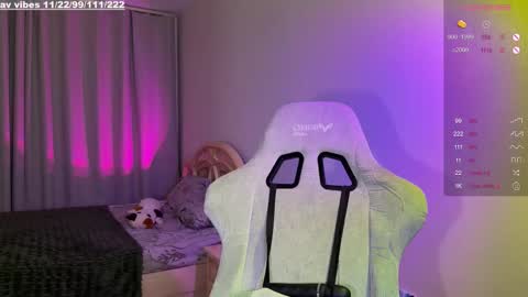 lynne_dawson online show from September 14, 2025, 5:34 pm