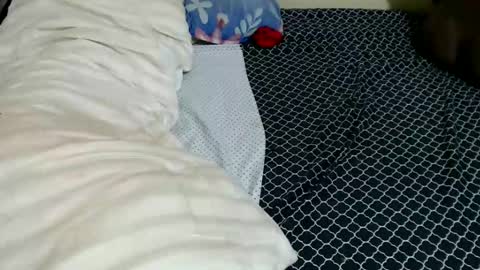 lyenne online show from December 17, 2025, 12:05 am