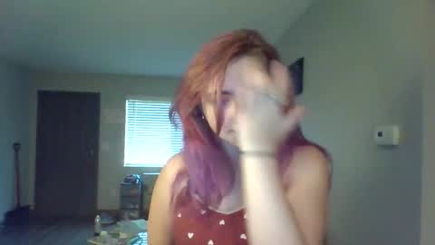 Lynn  online show from April 18, 2026, 9:26 pm