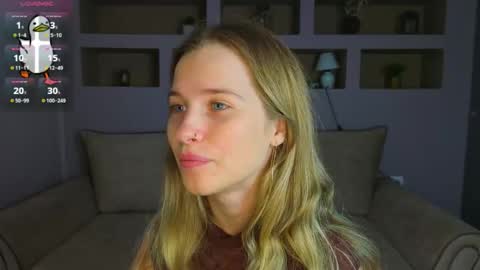 Lynn online show from October 5, 2025, 2:59 pm