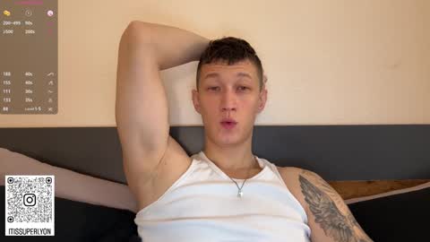Snapshot of lyon_power_ chatting on January 14, 2025, 8:41 am Dani online show from January 14, 2025, 8:41 am